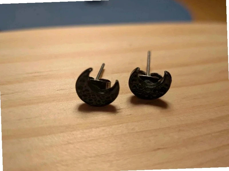 Shiny Black Moon earrings. new – photo 2